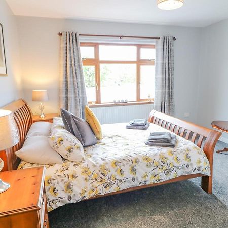Annie'S Place Villa Newry Esterno foto