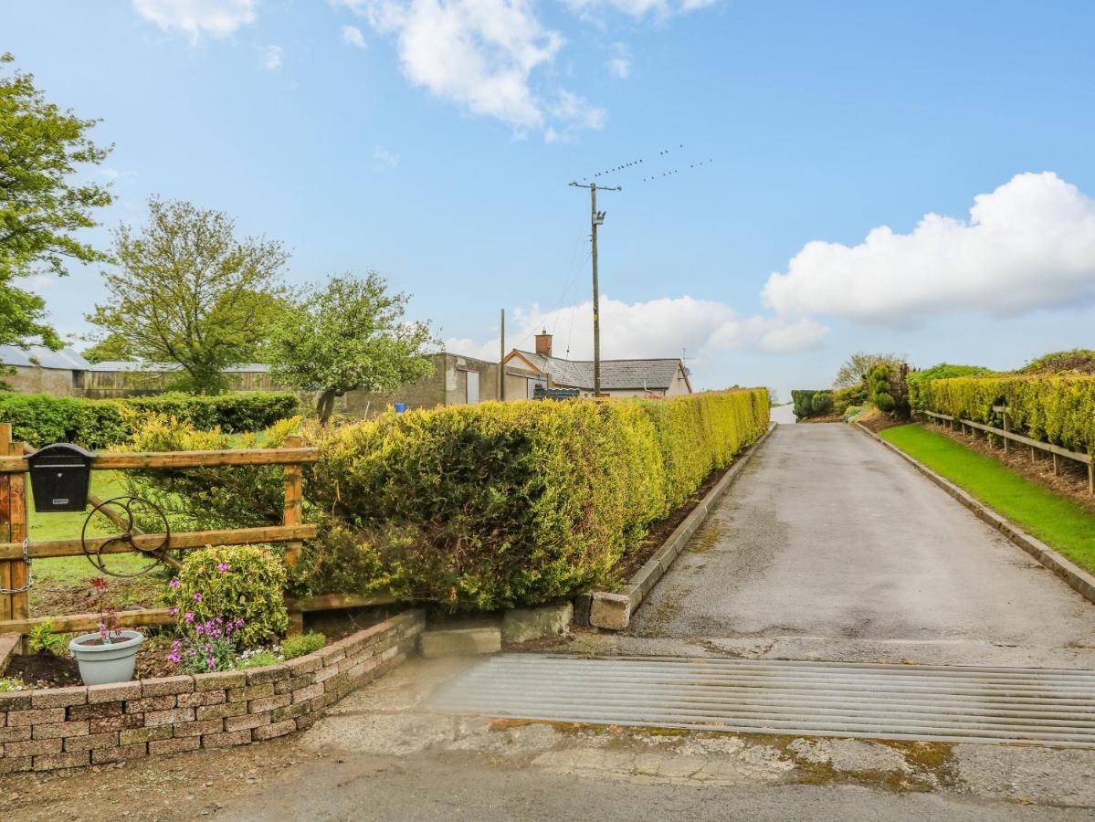 Annie'S Place Villa Newry Esterno foto