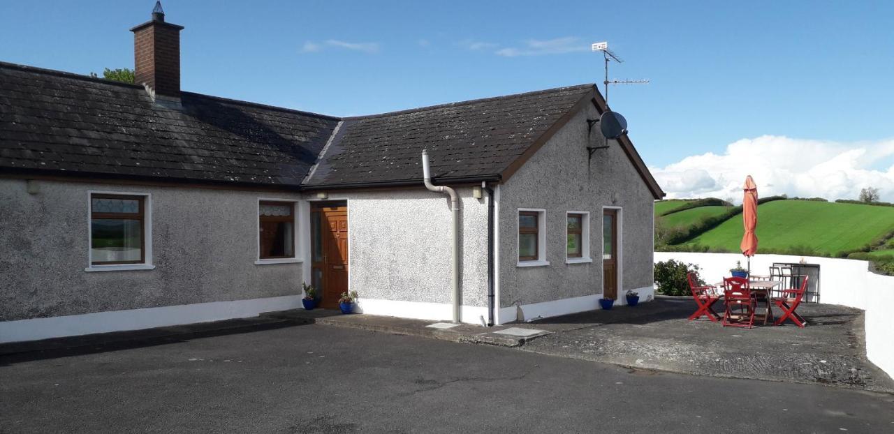Annie'S Place Villa Newry Esterno foto